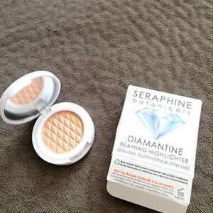 Seraphine Botanicals Diamantine Beaming Highlighter in Oyster 2g